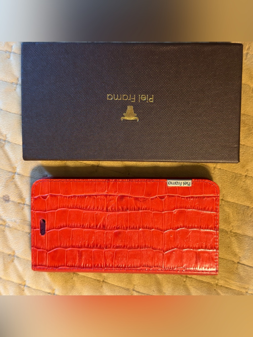 Red Croc-Embossed Phone Wallet by Piel Frama iPhone 7/8 PLUS